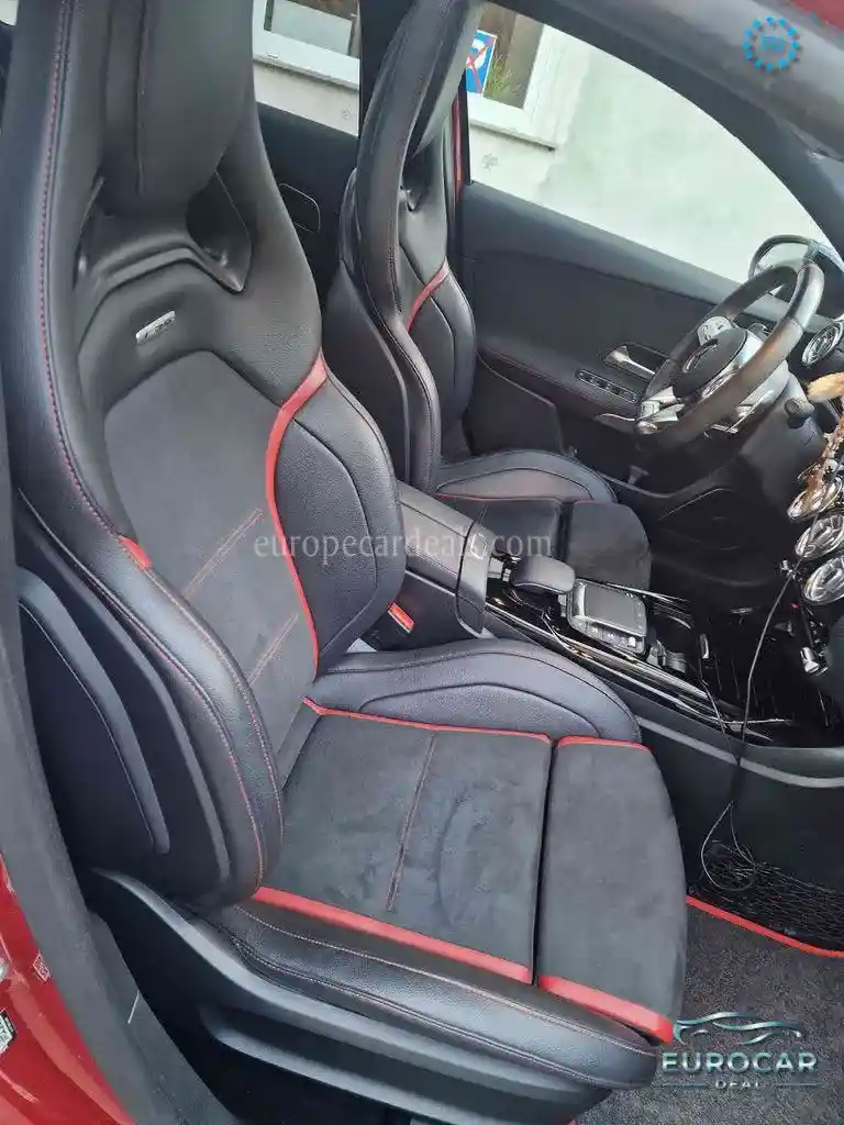Mercedes-Benz A 35 AMG