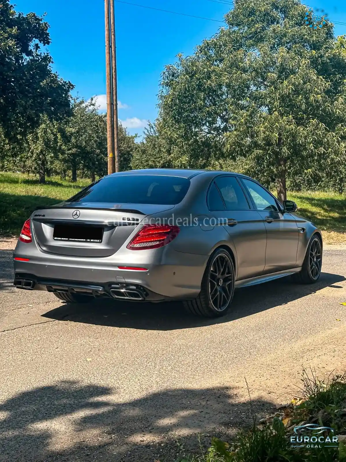 Mercedes-Benz E 63 AMG