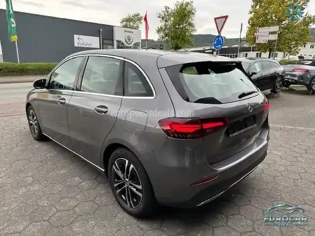 Mercedes-Benz B 200