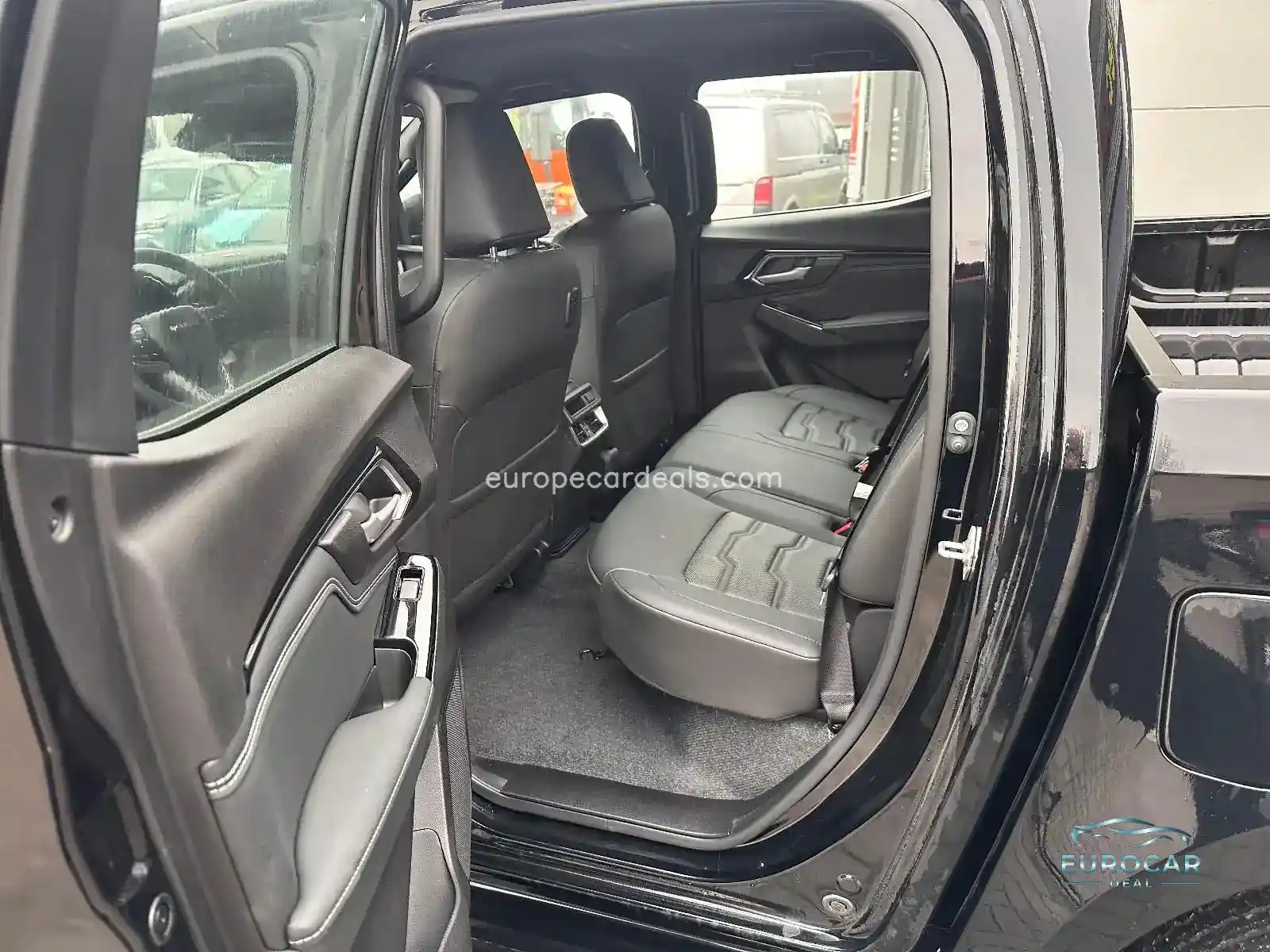 Double Cab 4WD LS