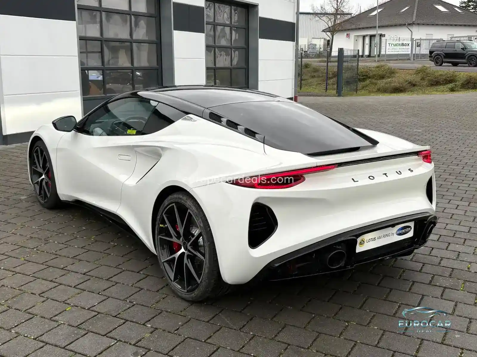 Lotus Emira