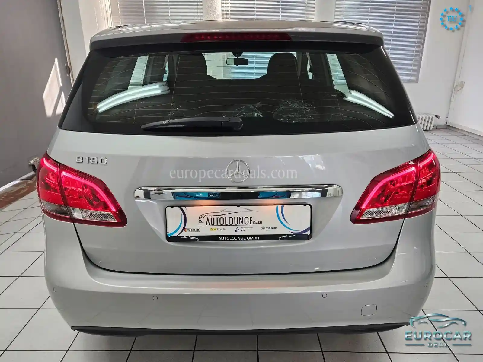Mercedes-Benz B 180
