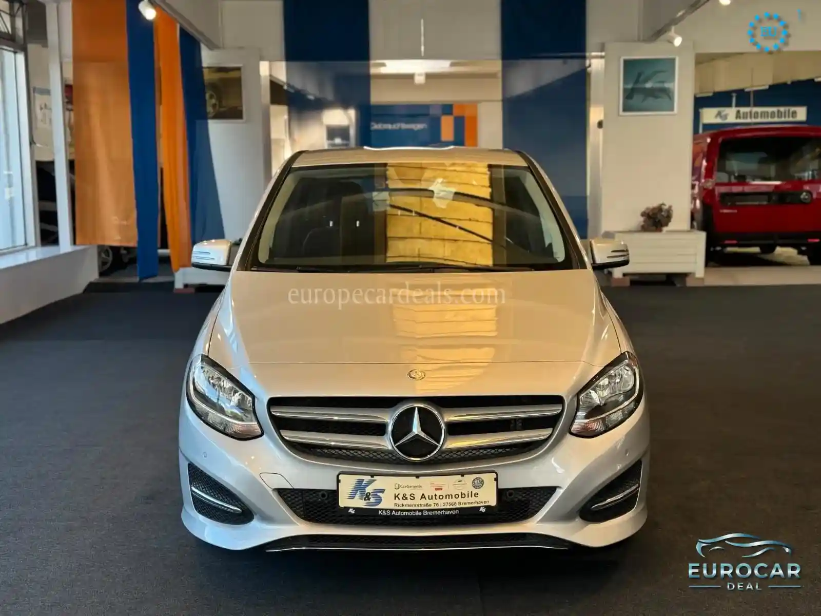 Mercedes-Benz B 180