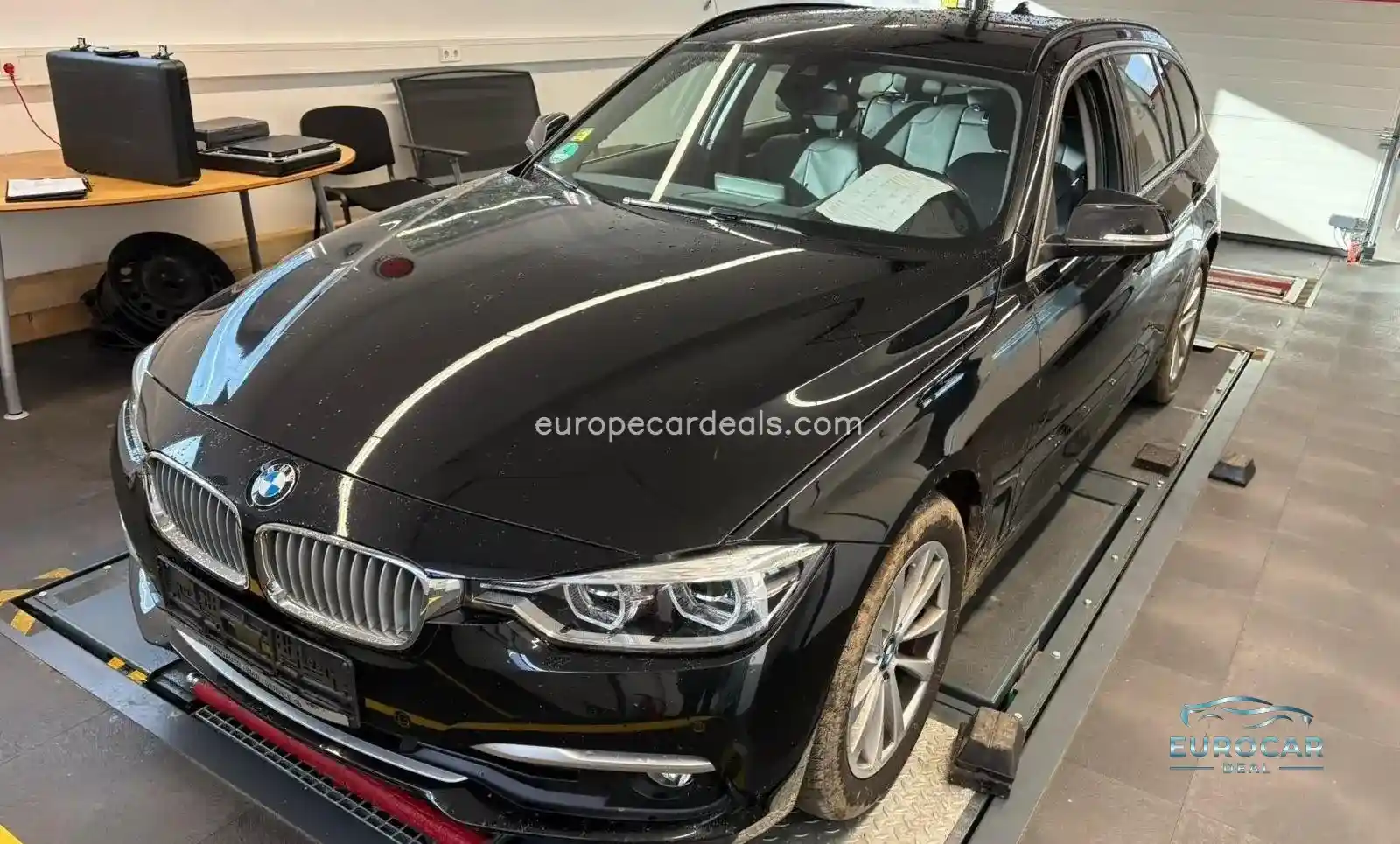 BMW 330