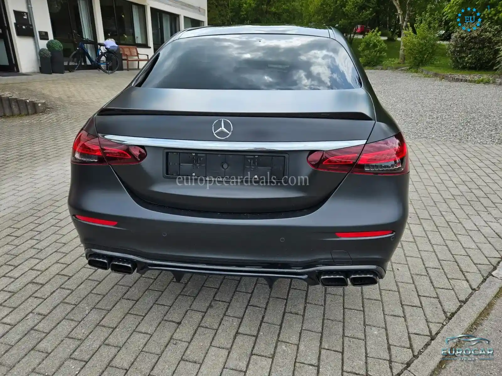 Mercedes-Benz E 63 AMG