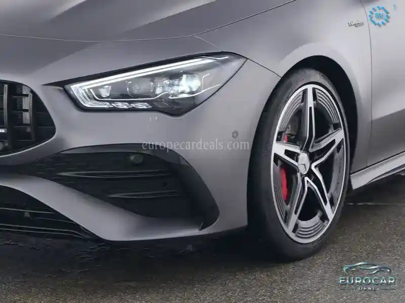 Mercedes-Benz CLA 35 AMG