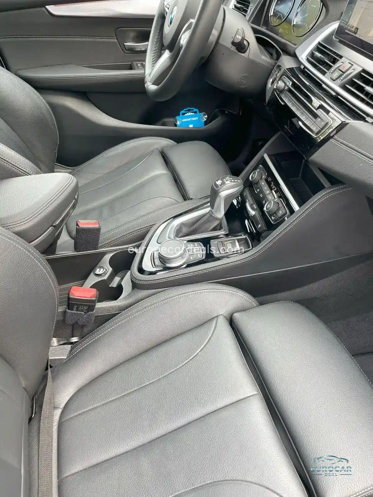 BMW 225