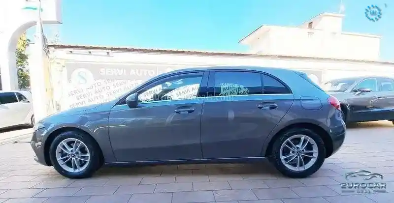 Mercedes-Benz A 180