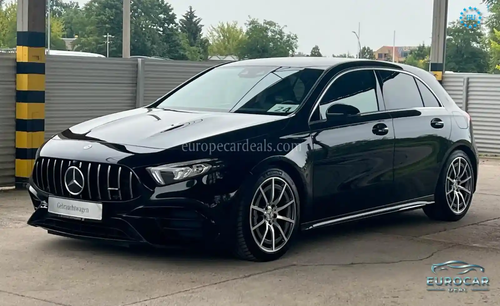 Mercedes-Benz A 45 AMG