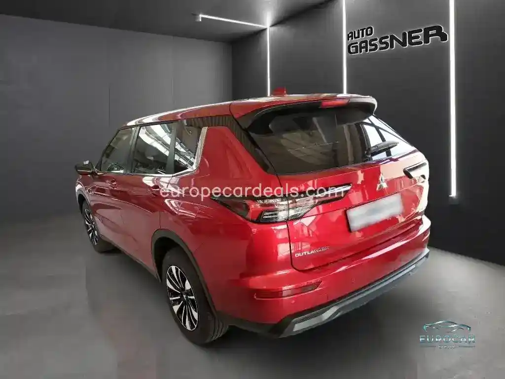 Mitsubishi Plug-in Hybrid Outlander