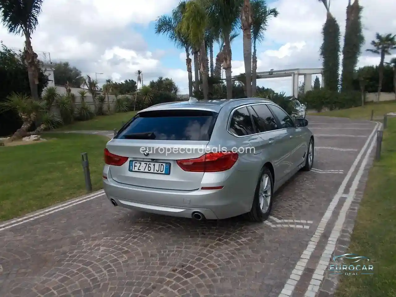 BMW 518