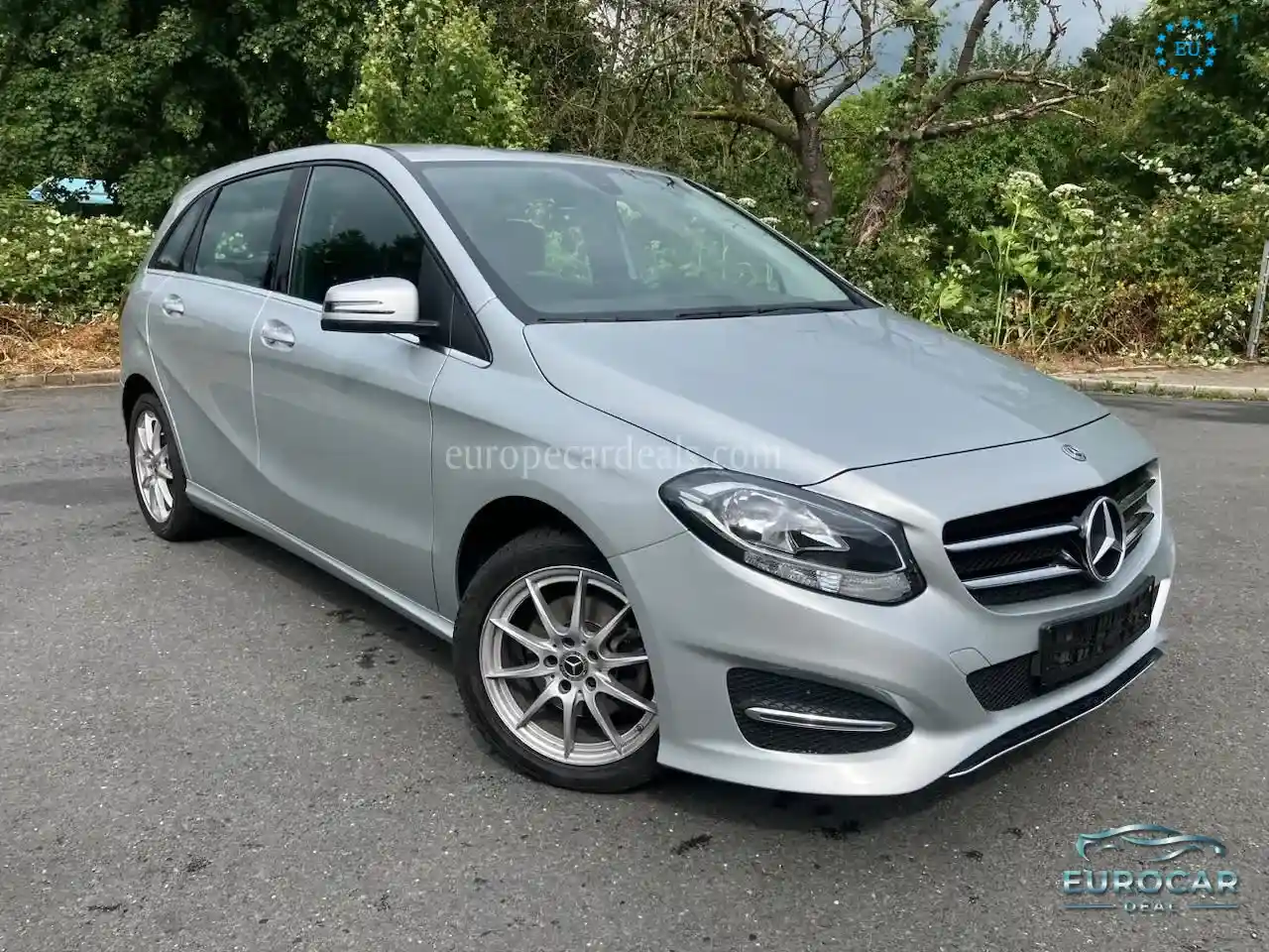Mercedes-Benz B 180