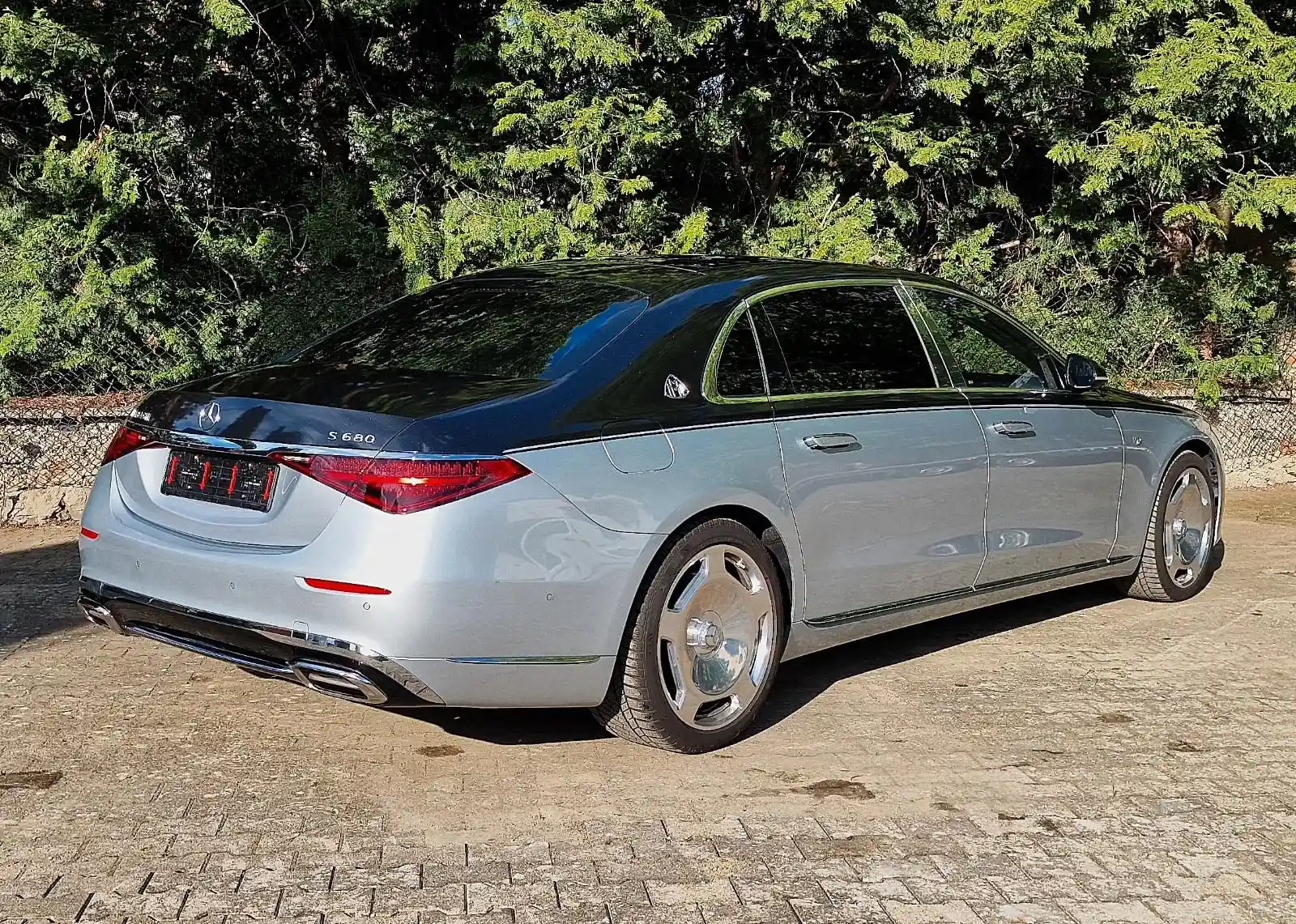 Mercedes-Benz S 680