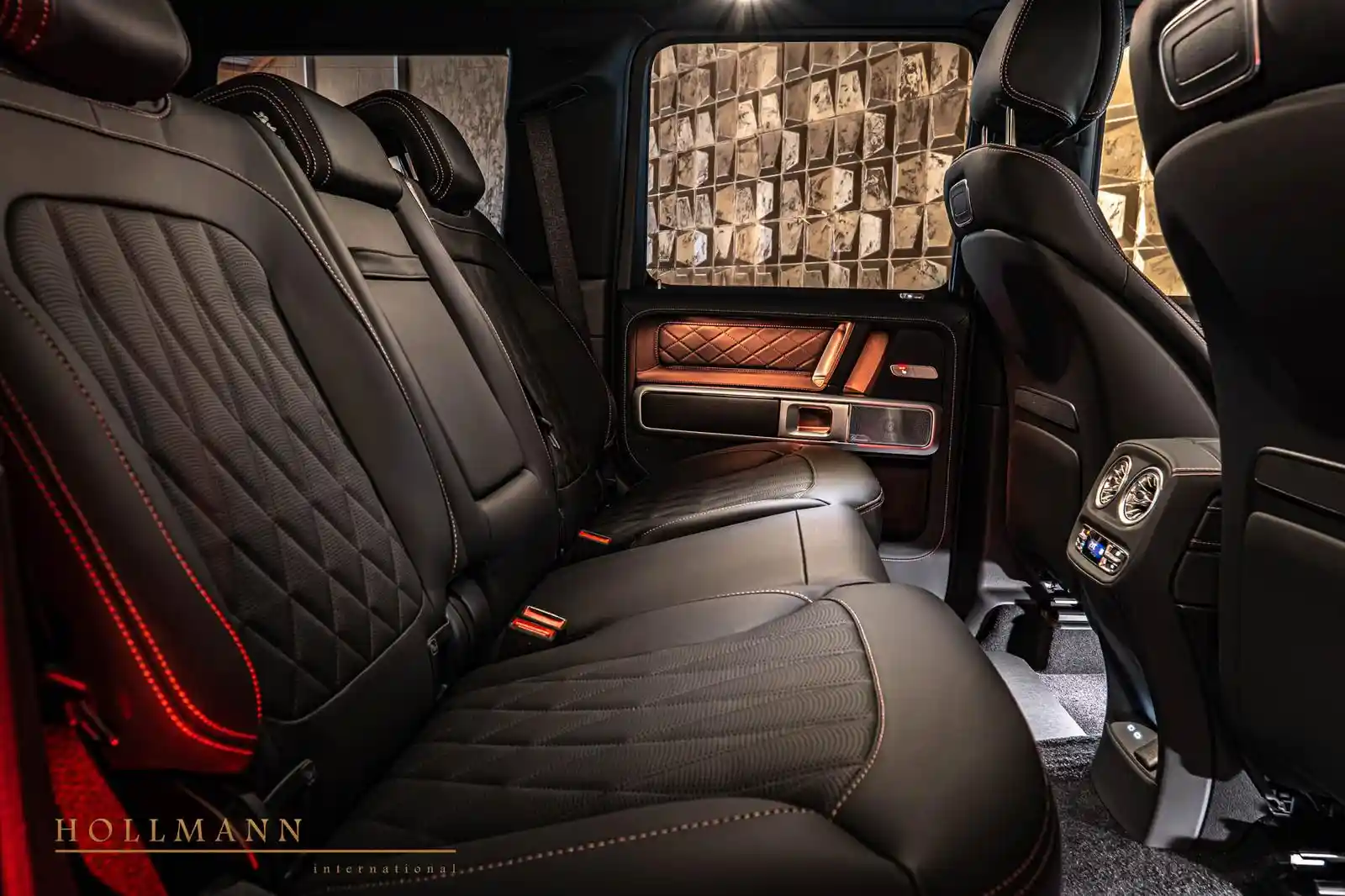 Mercedes-Benz G 500