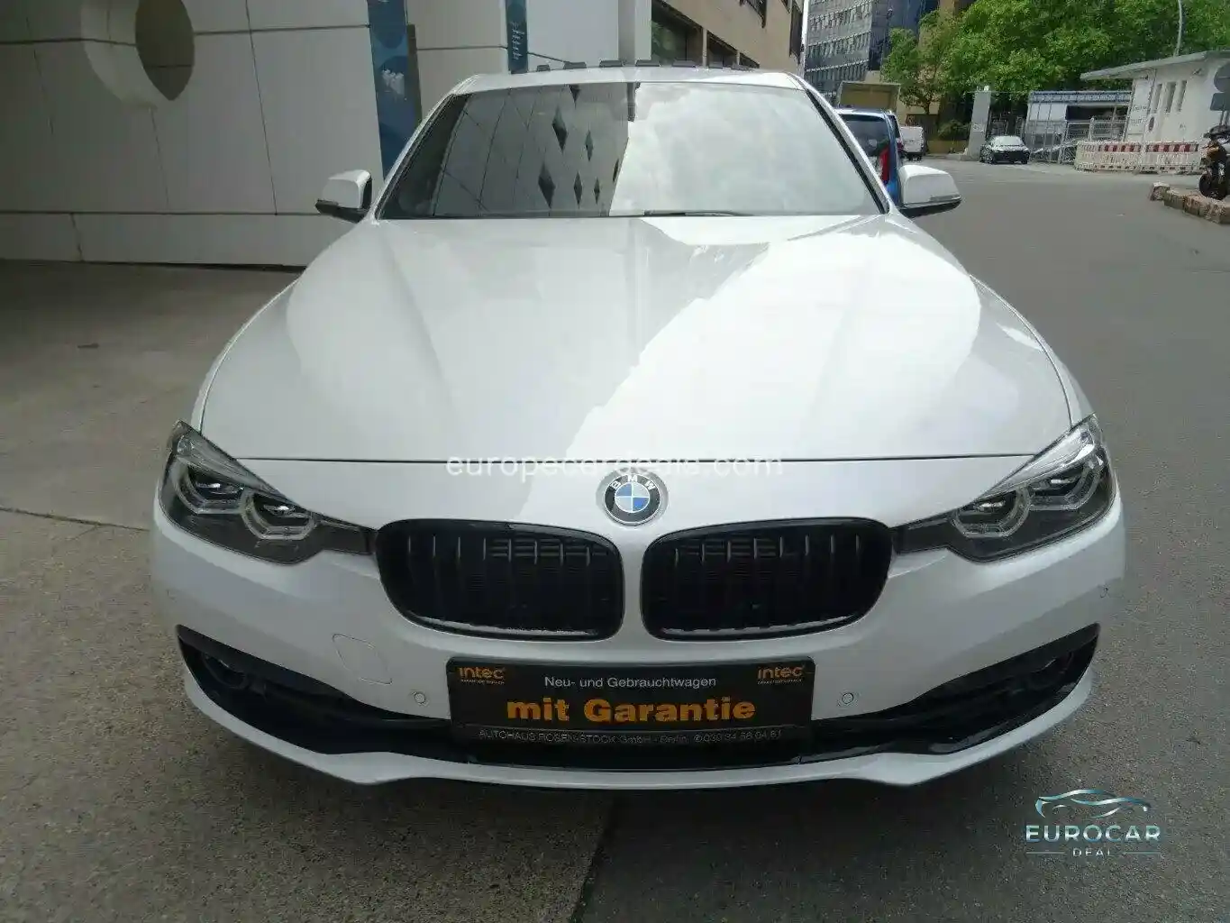 BMW 330