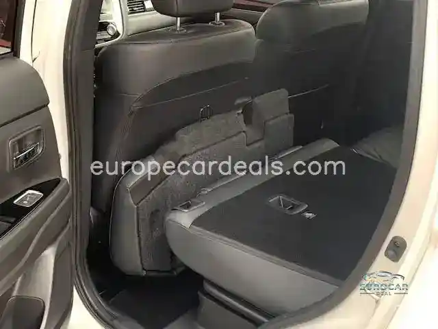 Mitsubishi Plug-in Hybrid Outlander
