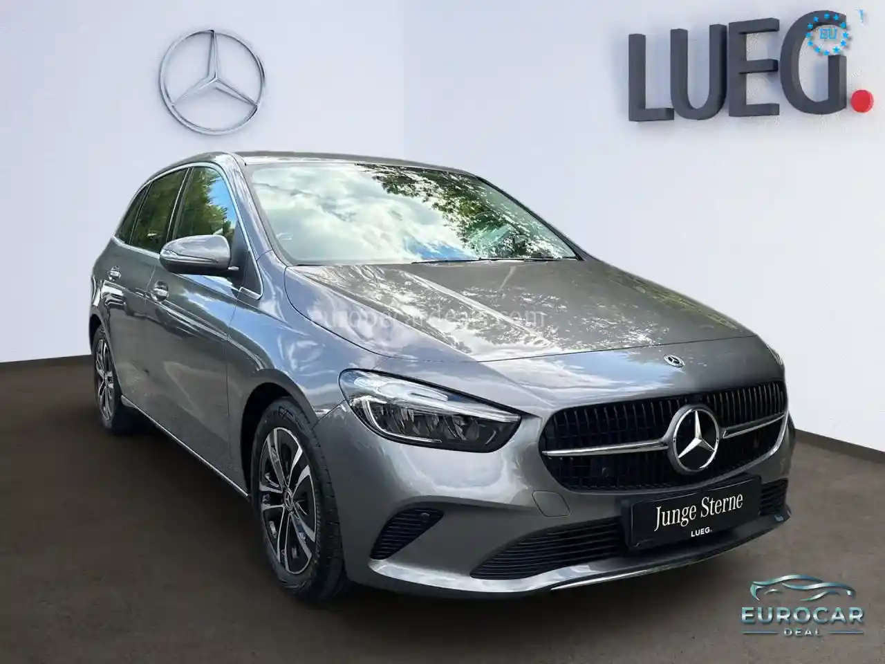 Mercedes-Benz B 180