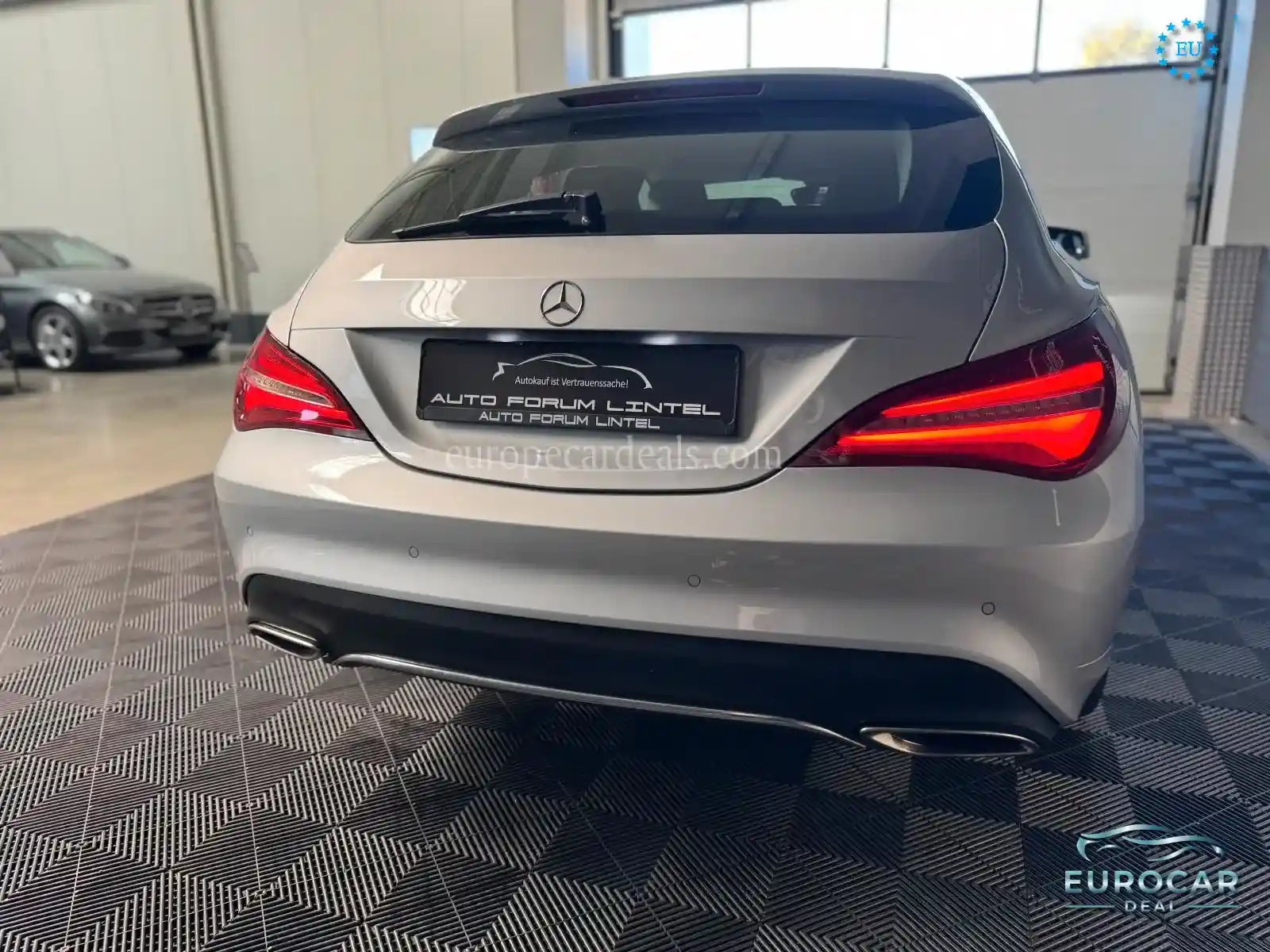 Mercedes-Benz CLA 180