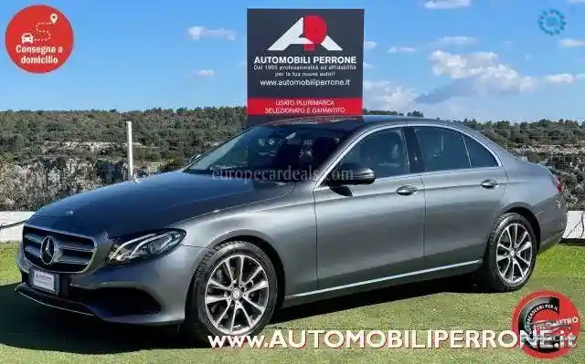 Mercedes-Benz E 220