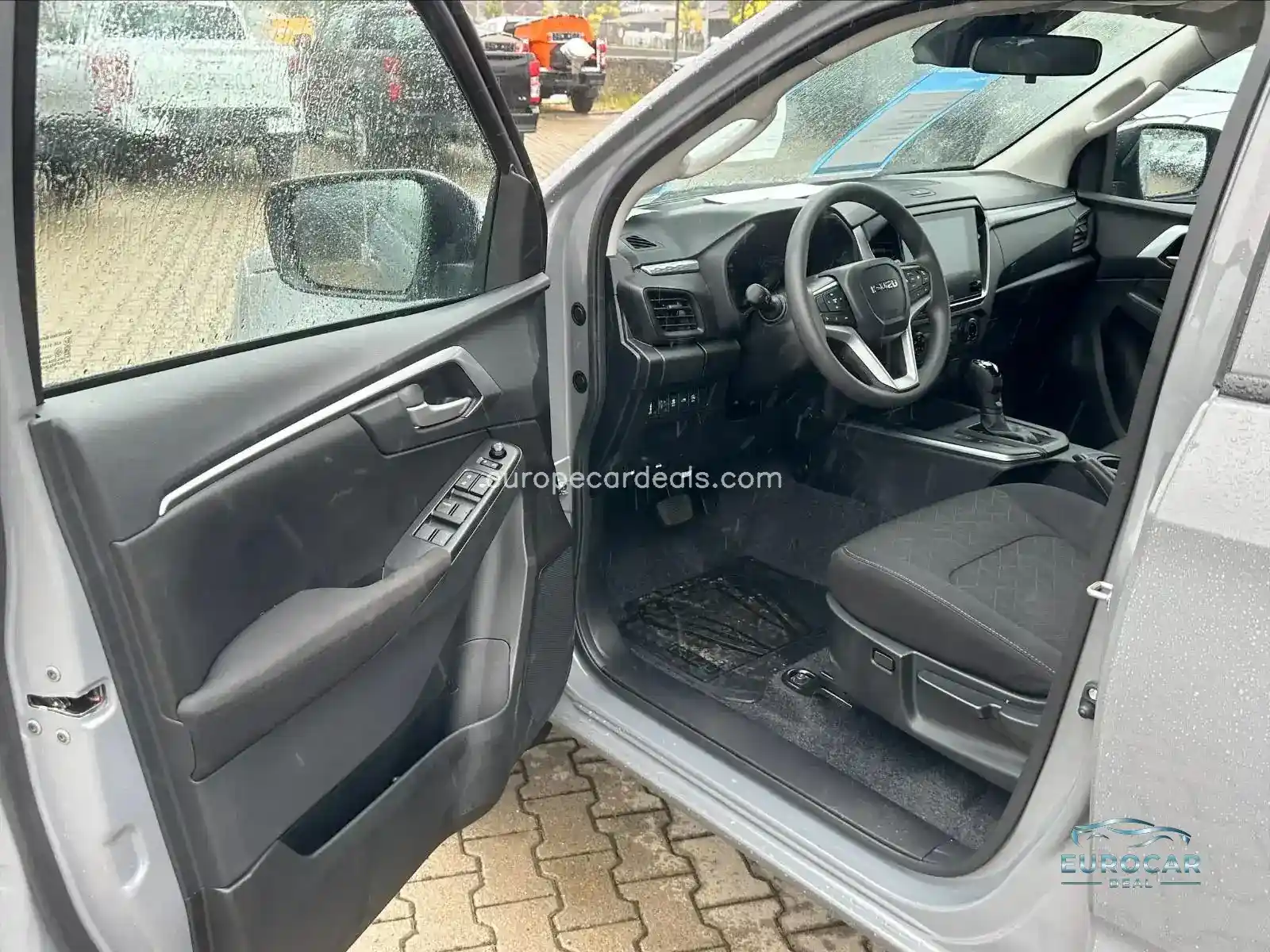D-MAX 4×4 LS A/T DoubleCab
