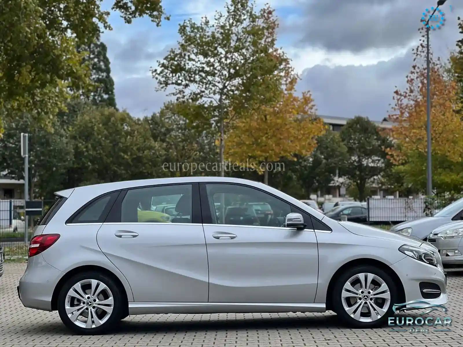 Mercedes-Benz B 200