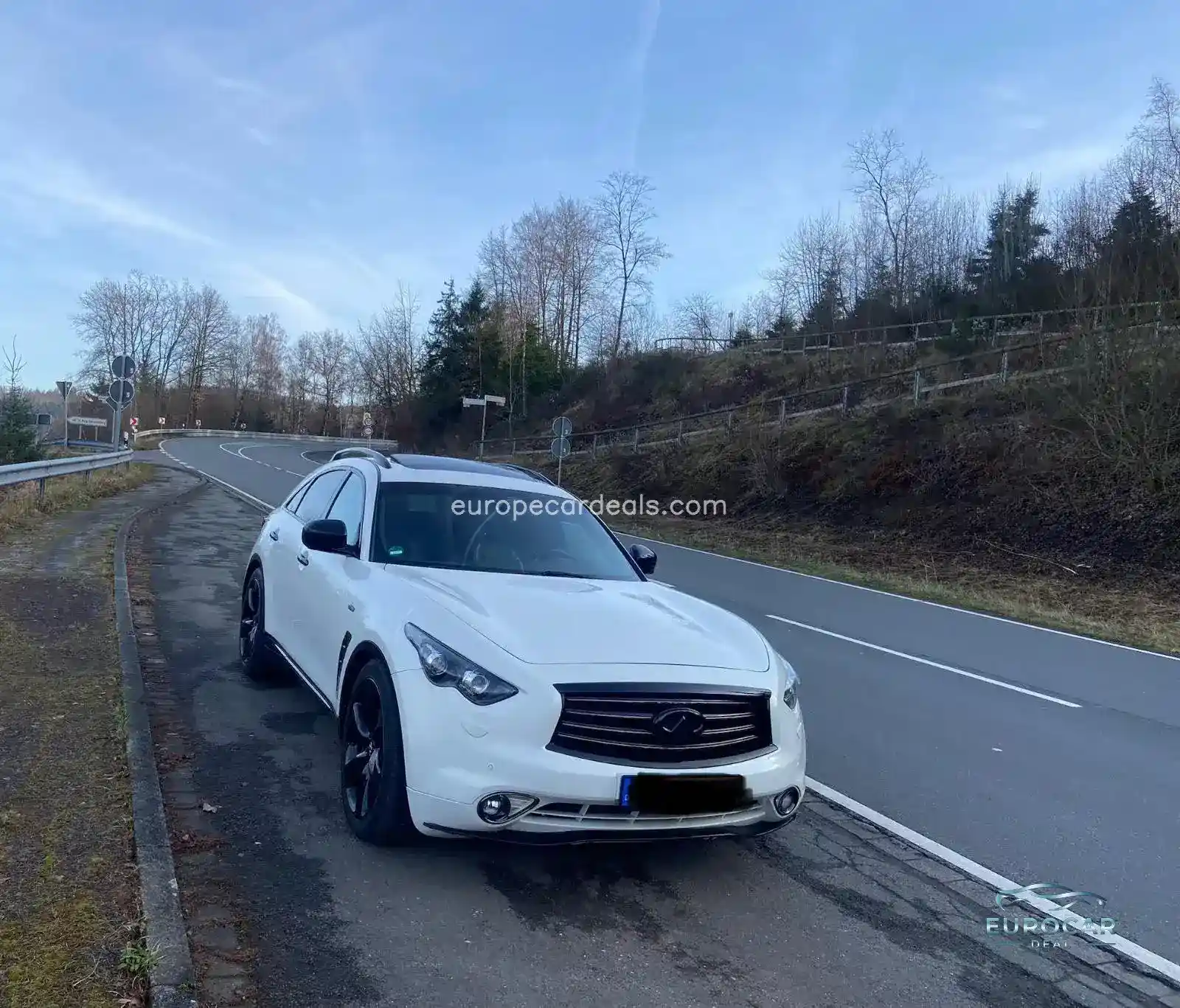 Infiniti QX70