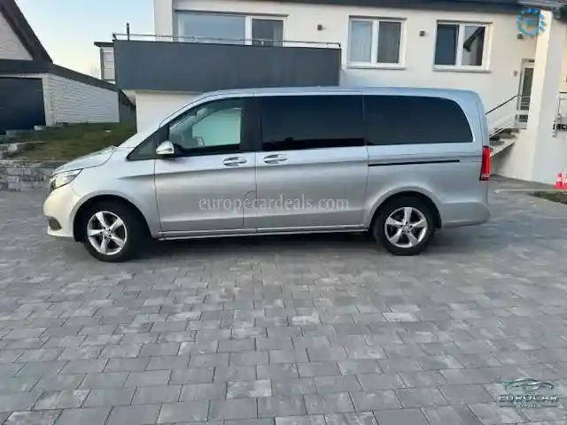 Mercedes-Benz V 250