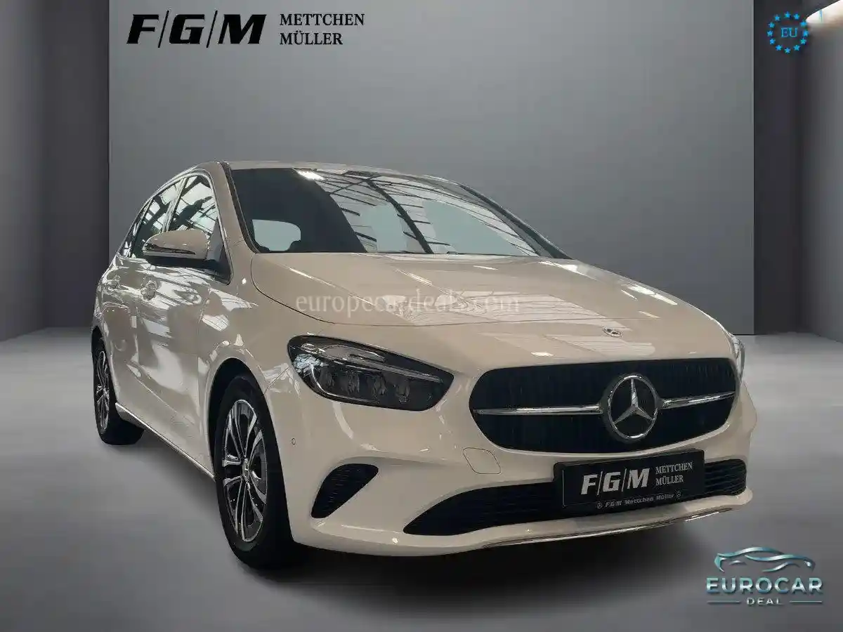 Mercedes-Benz B 180