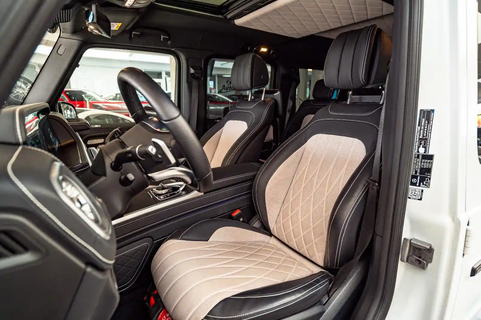 Mercedes-Benz G 500