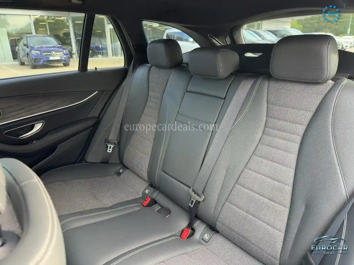 Mercedes-Benz E 220