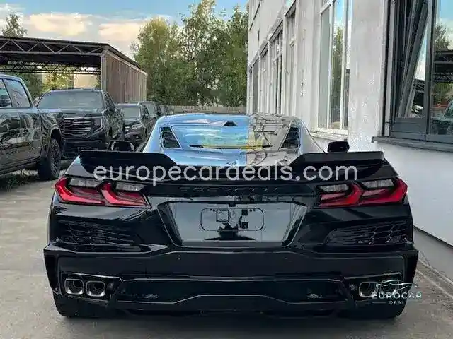 Corvette C8