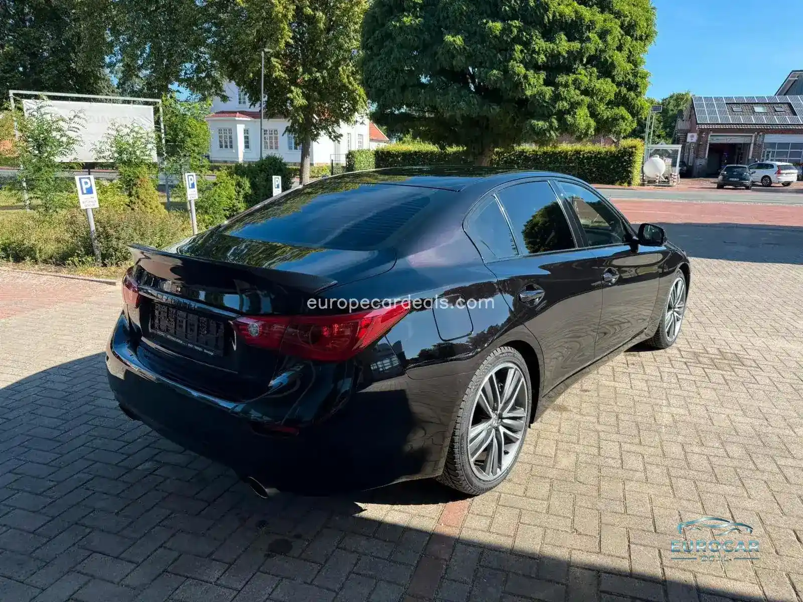 Infiniti Q50