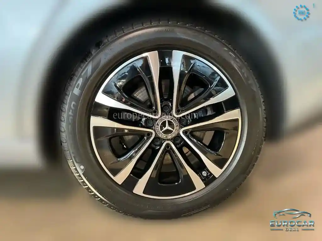 Mercedes-Benz B 220
