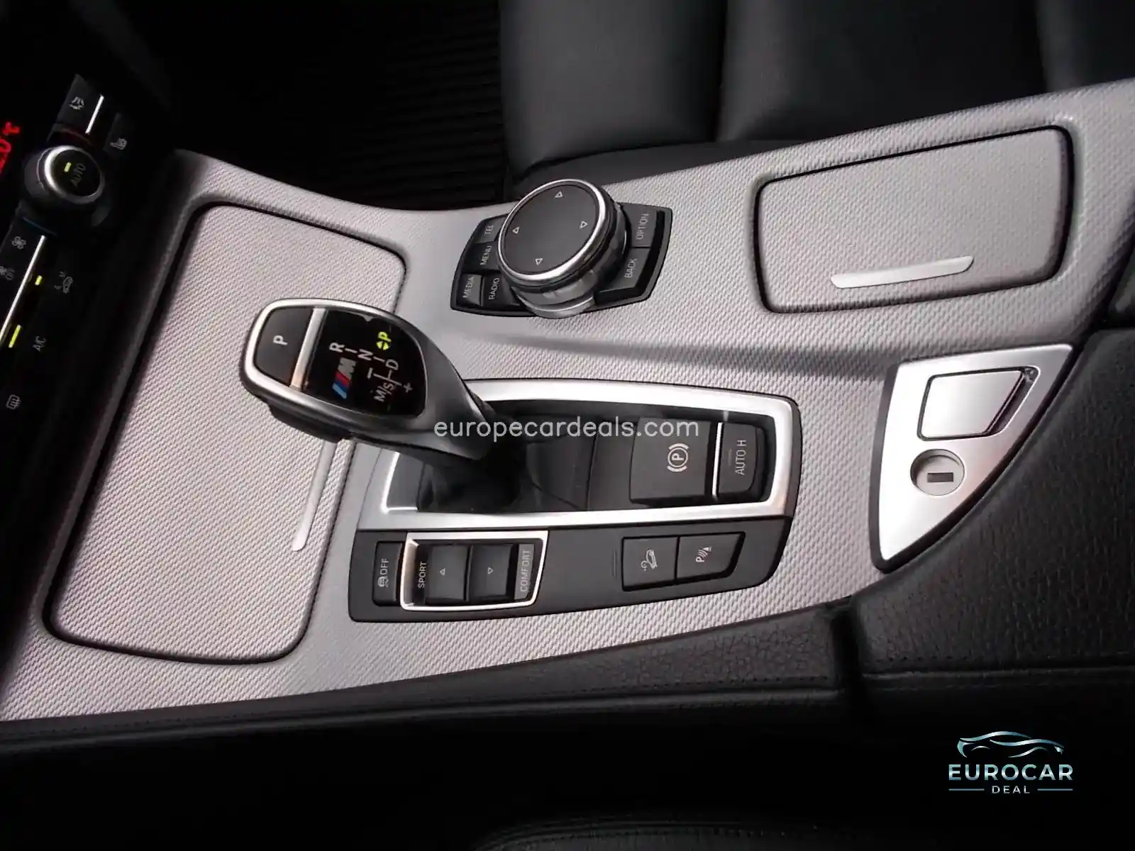 BMW M550