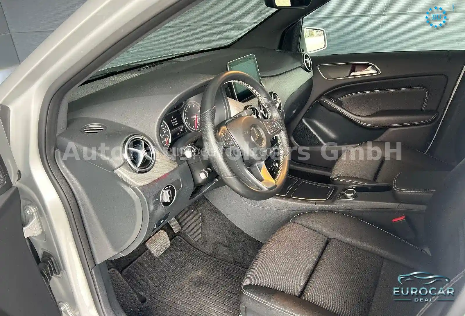 Mercedes-Benz B 220