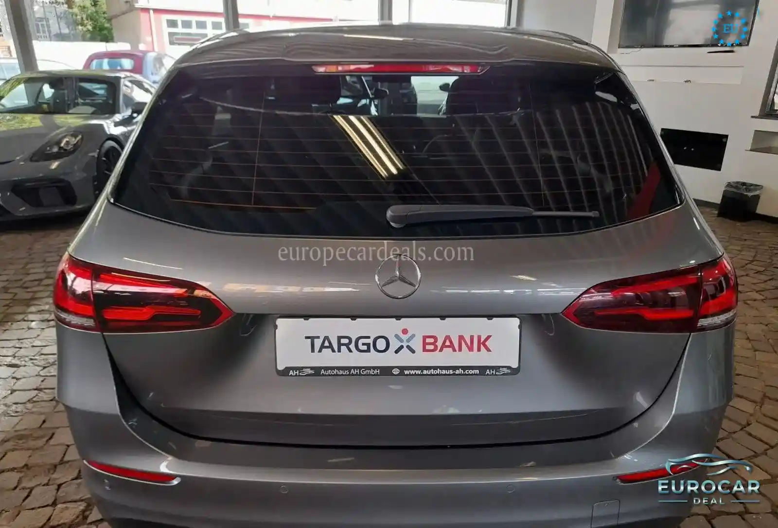 Mercedes-Benz B 200