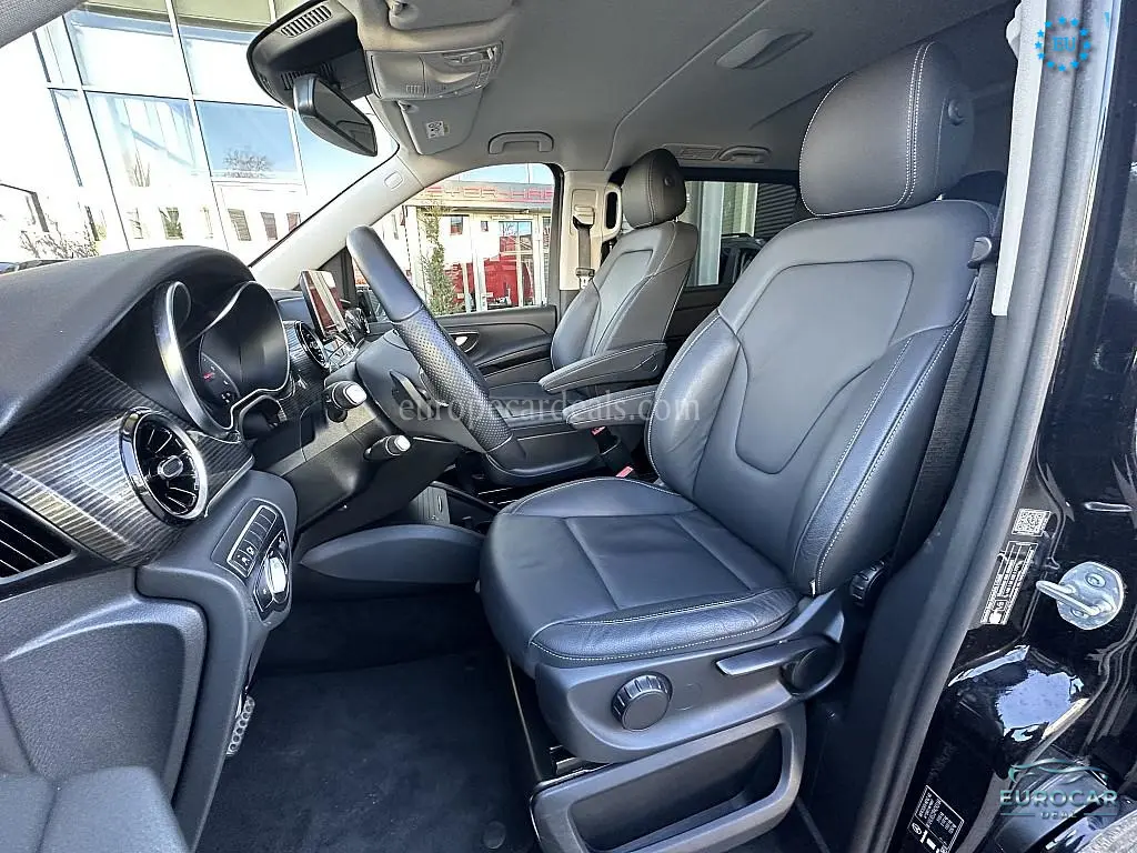 Mercedes-Benz V 220