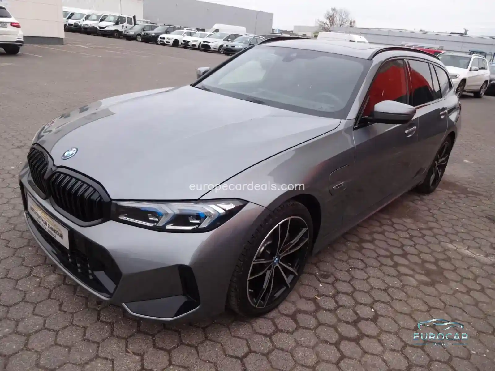 BMW 330