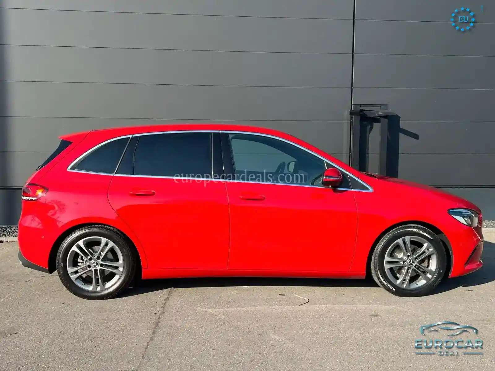 Mercedes-Benz B 180