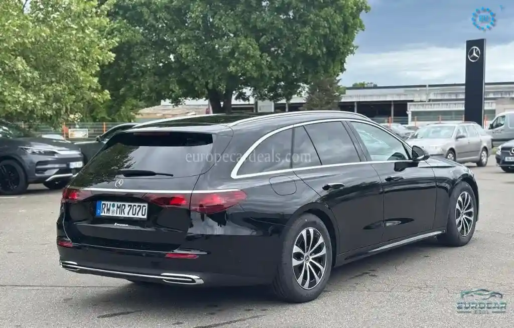 Mercedes-Benz E 200