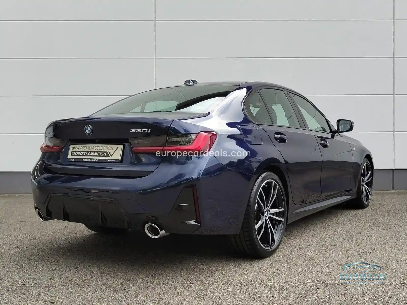 BMW 330