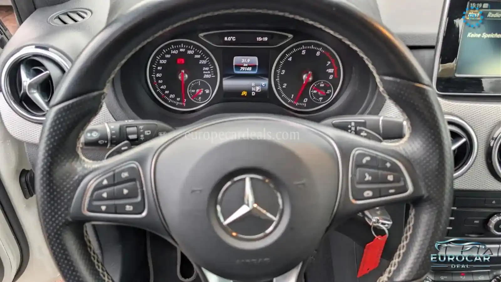 Mercedes-Benz B 180