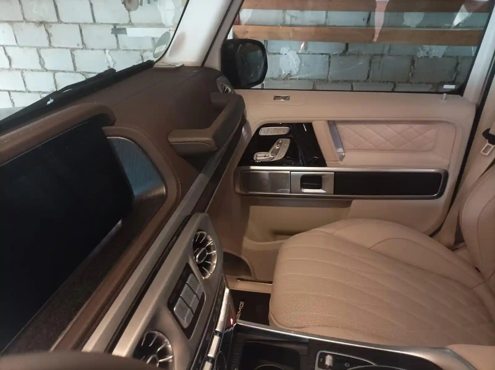Mercedes-Benz G 500