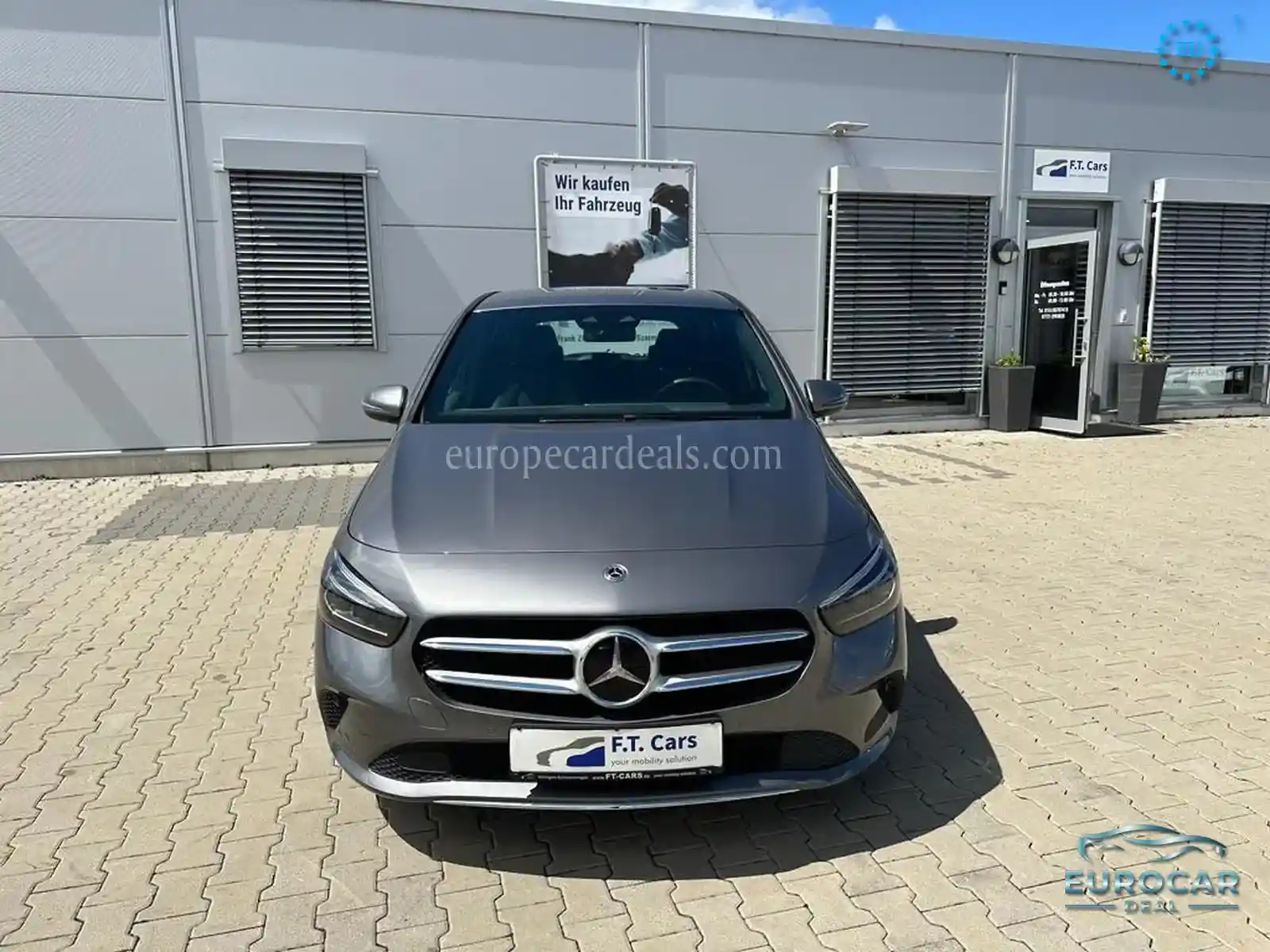 Mercedes-Benz B 200