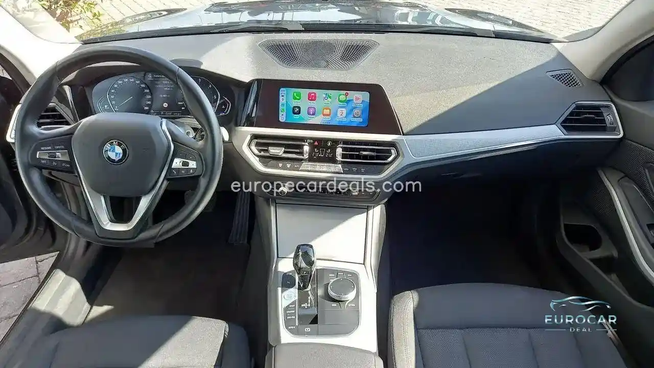 BMW 320