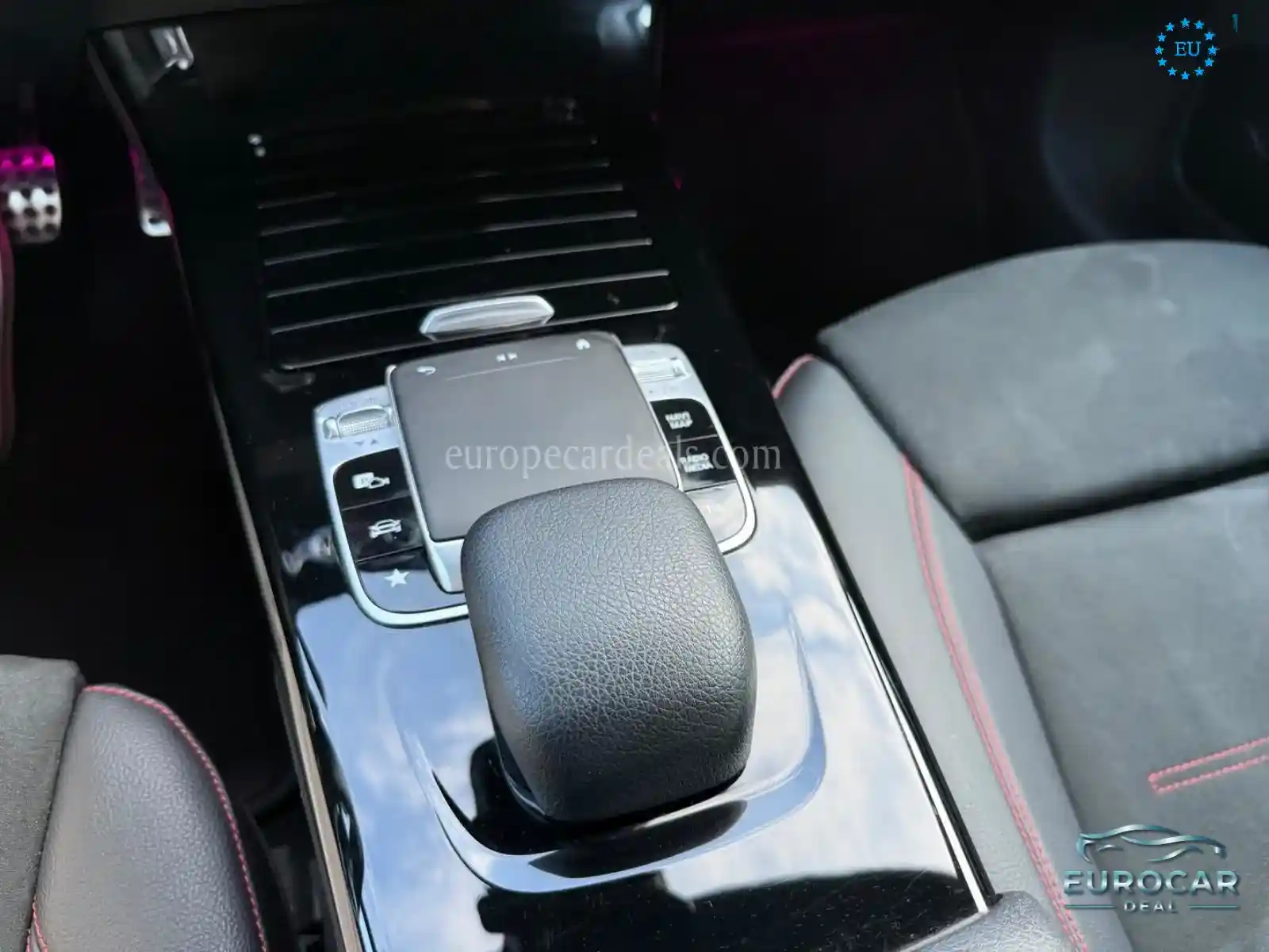 Mercedes-Benz A 220