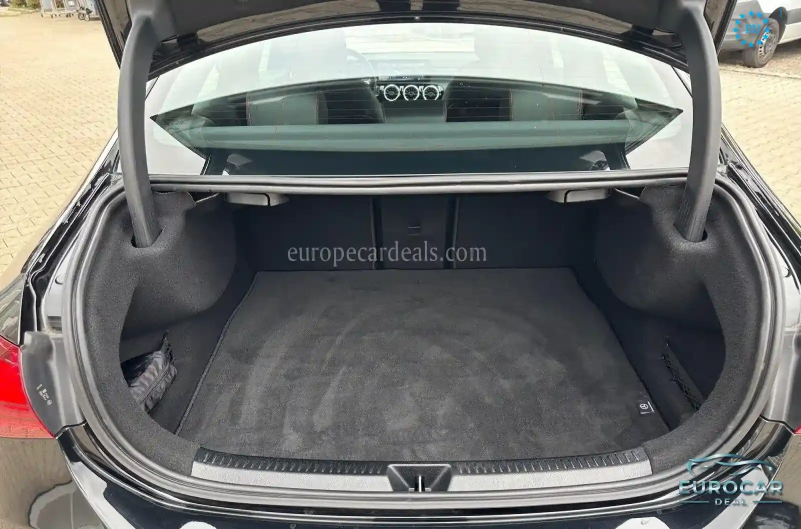 Mercedes-Benz A 220