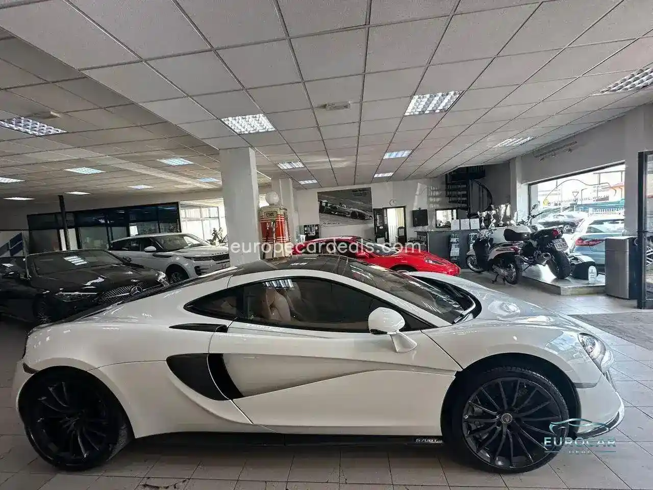 McLaren 570GT