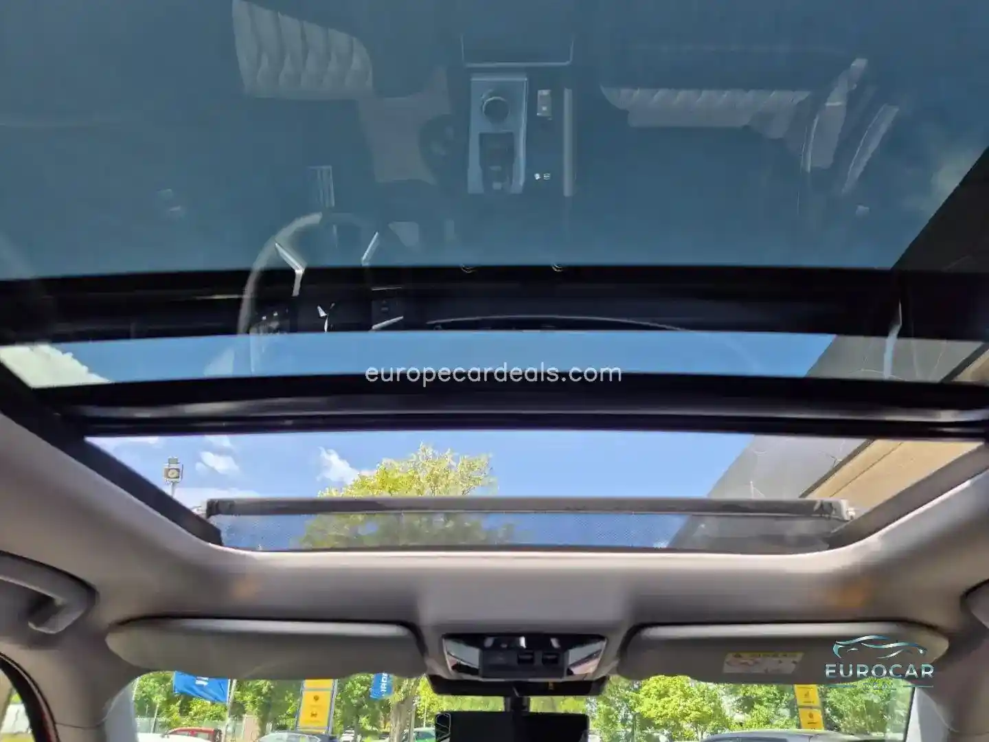 Mitsubishi Plug-in Hybrid Outlander