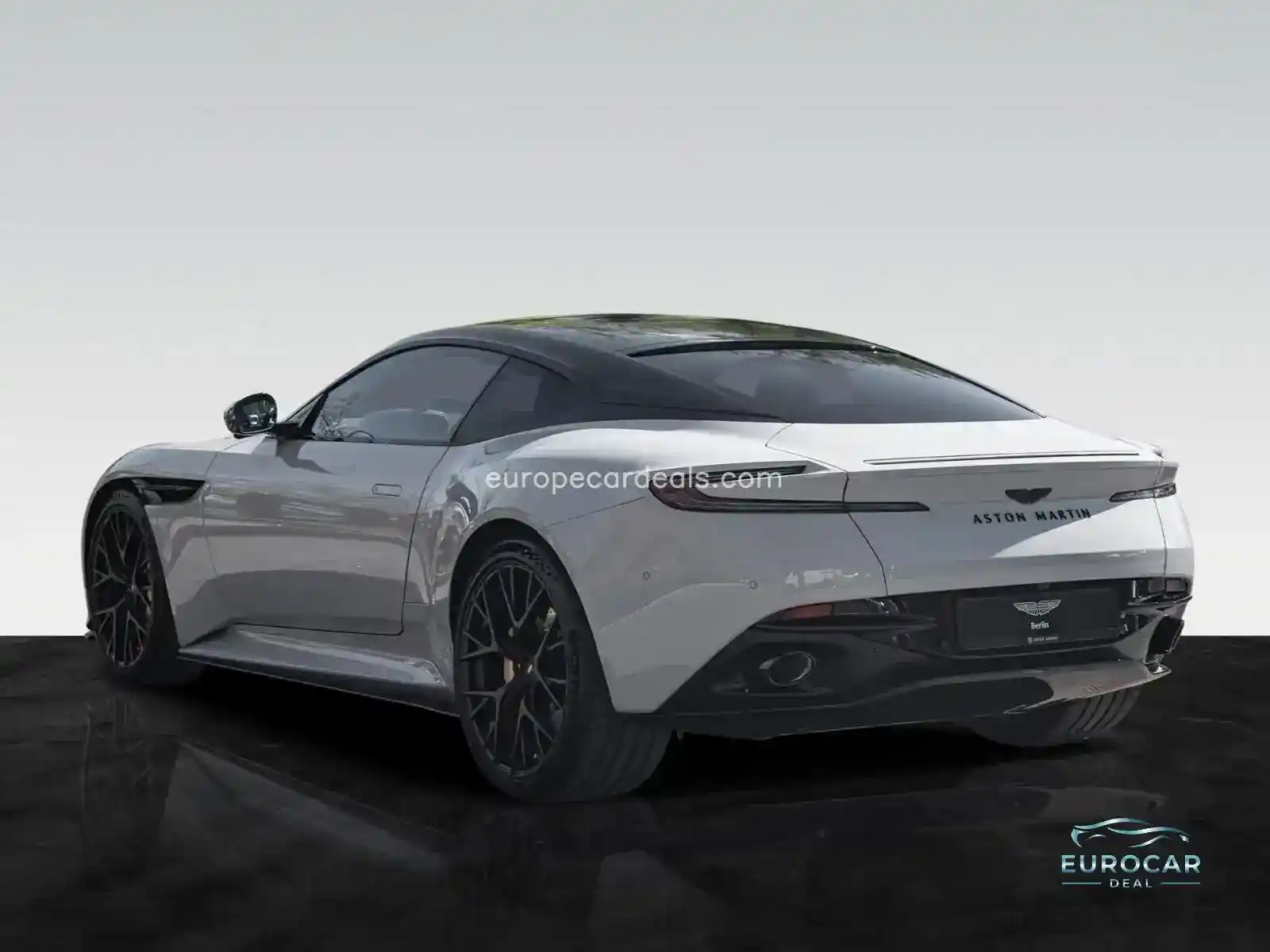 Aston Martin DB12